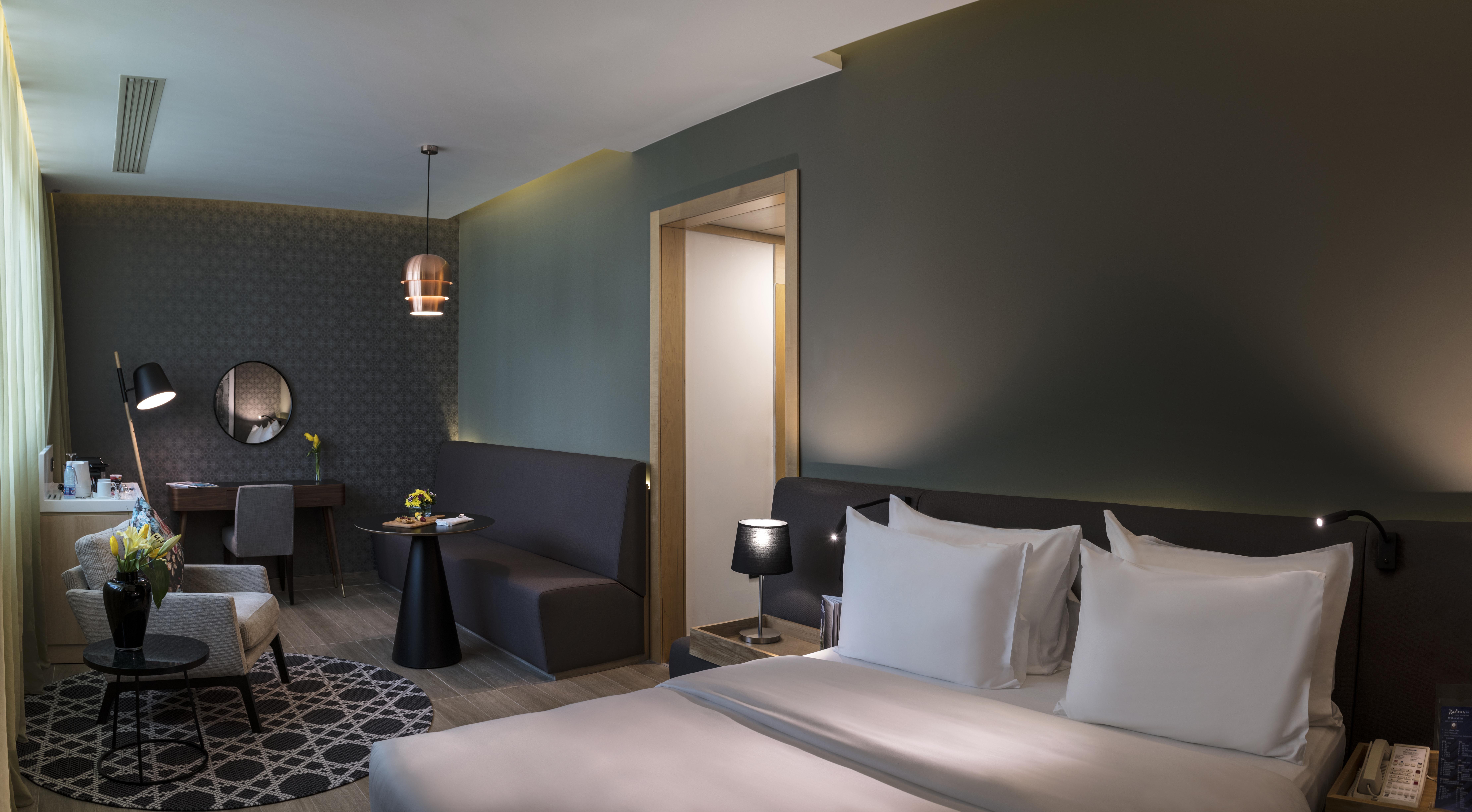 Radisson Blu Hotel, Beirut Verdun Exteriér fotografie Deluxe Room