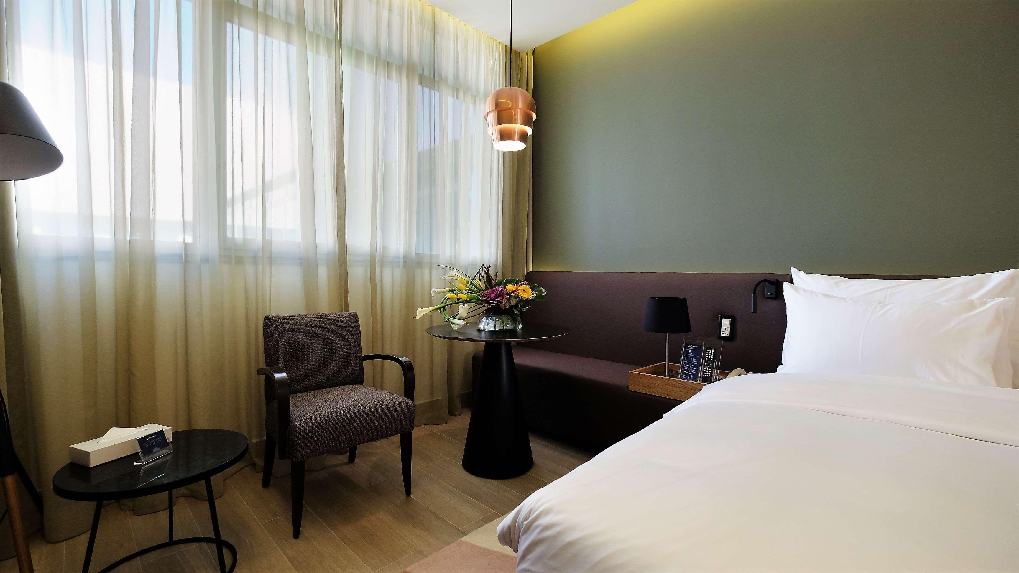 Radisson Blu Hotel, Beirut Verdun Exteriér fotografie Deluxe Room