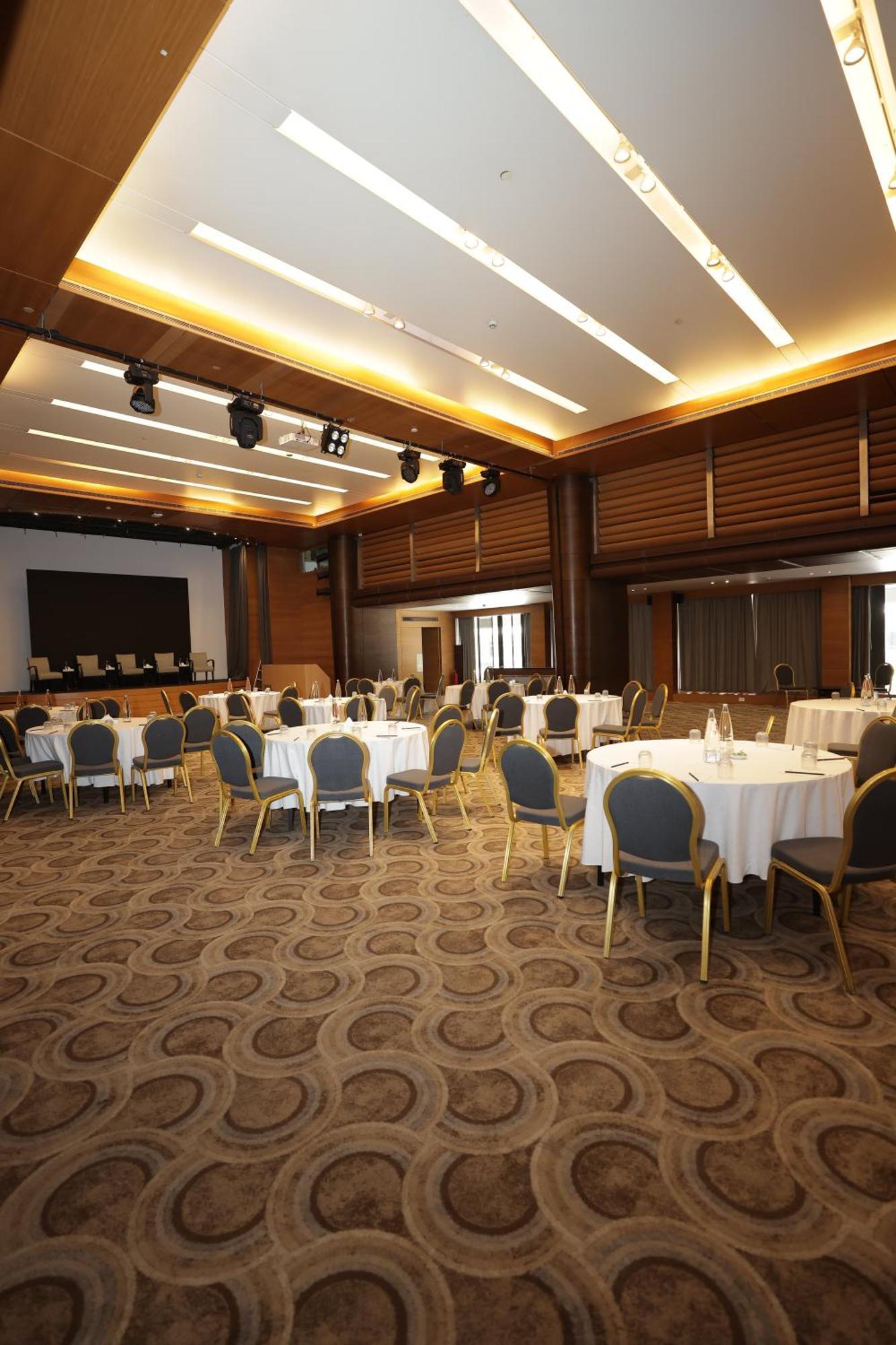 Radisson Blu Hotel, Beirut Verdun Exteriér fotografie The Great Hall